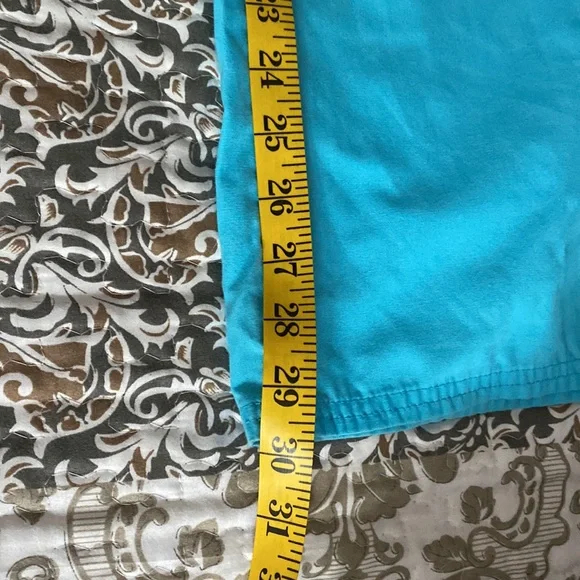 Lightweight Scrubs - Picture 6 of 12